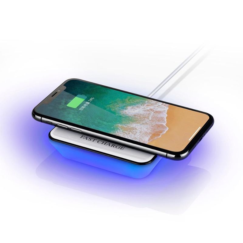 2018 Christmas OEM Customized Patent Large 10w Wireless Charging Pad Stand for iPhone Xr