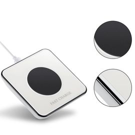 2018 New arrival portable fast wireless charger with Sensor Control LED Night Light for iphone 7/8/X/XS max xr for samsu